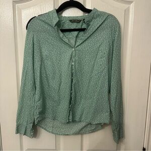 Eddie Bauer button down no collar